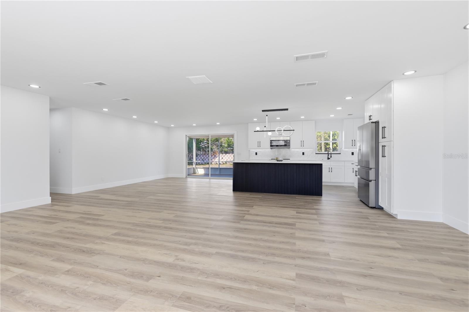 DELTONA LAKES UNIT 7 - Residential