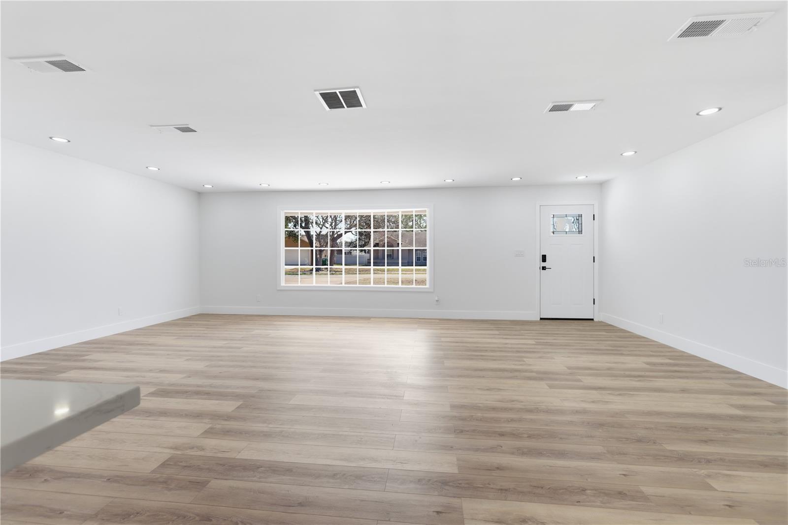 DELTONA LAKES UNIT 7 - Residential