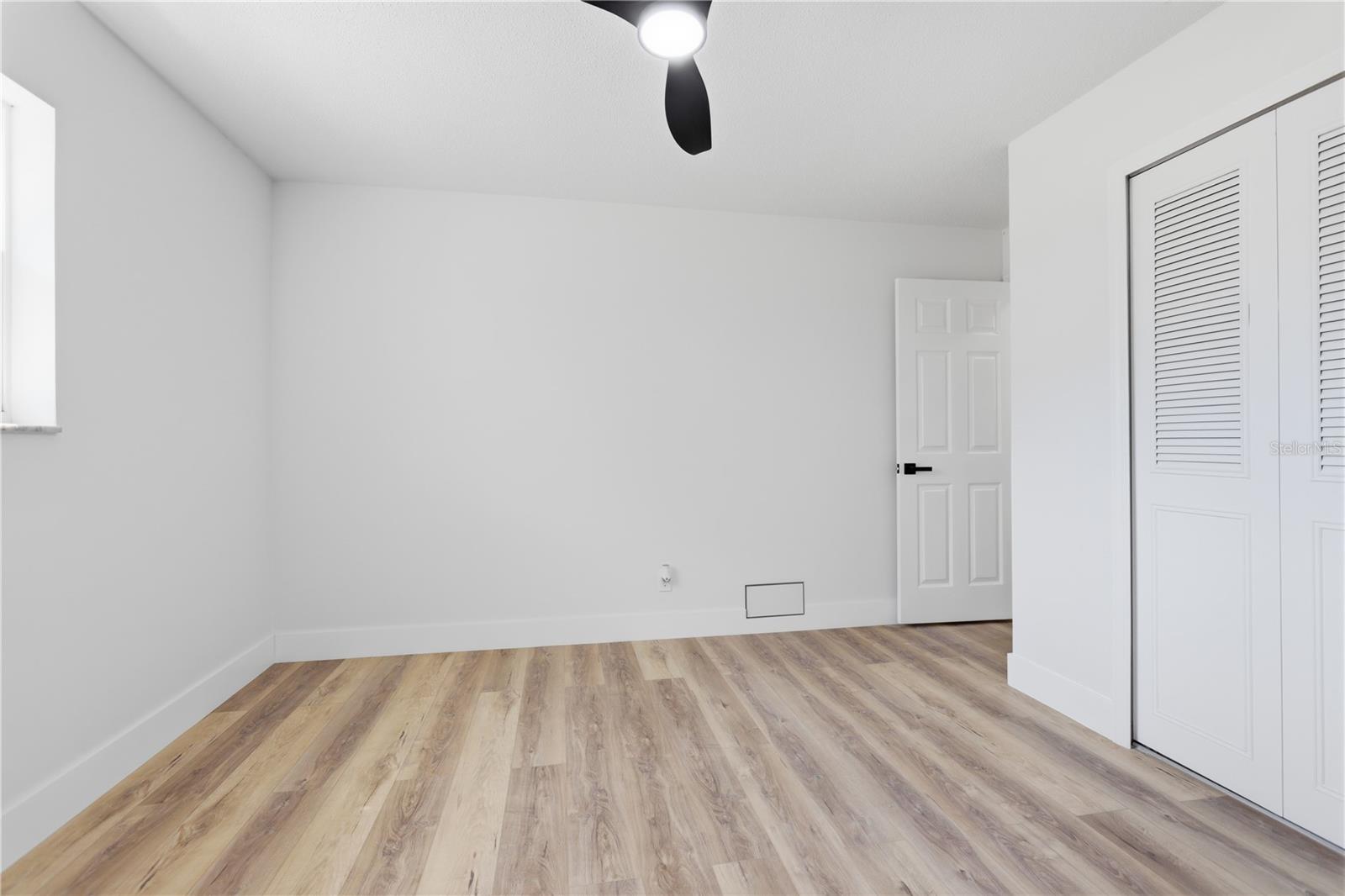 DELTONA LAKES UNIT 7 - Residential