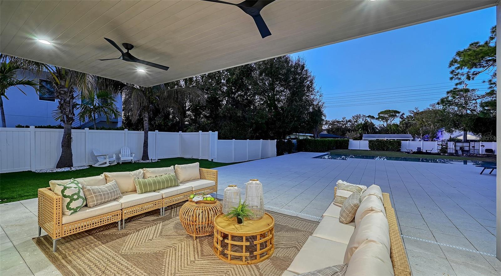 GREENWICH - Residential