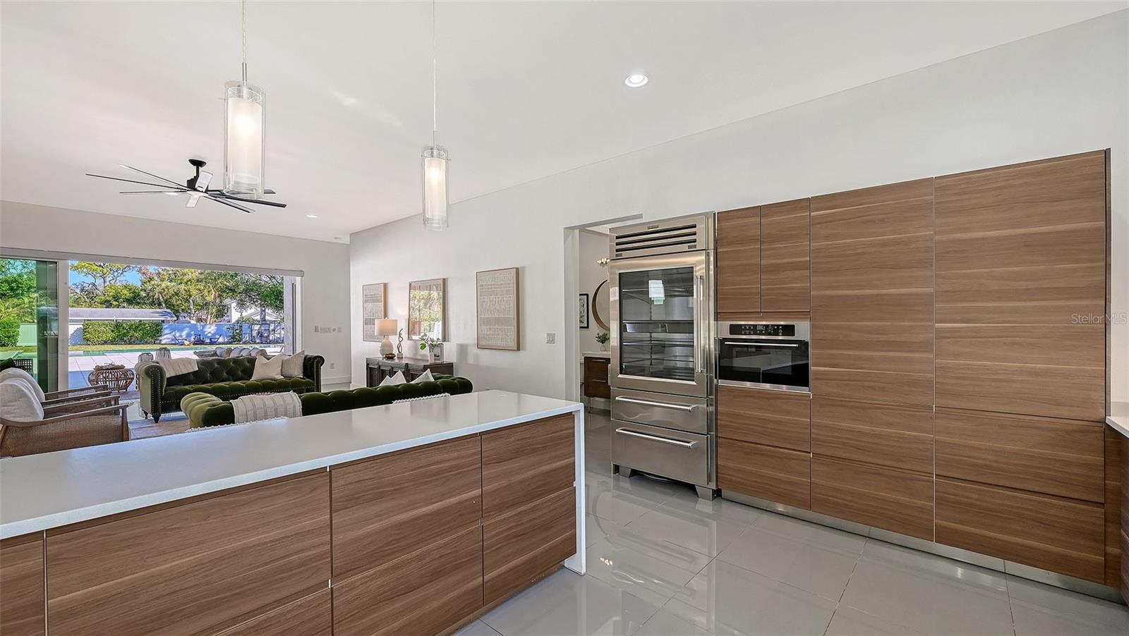 GREENWICH - Residential