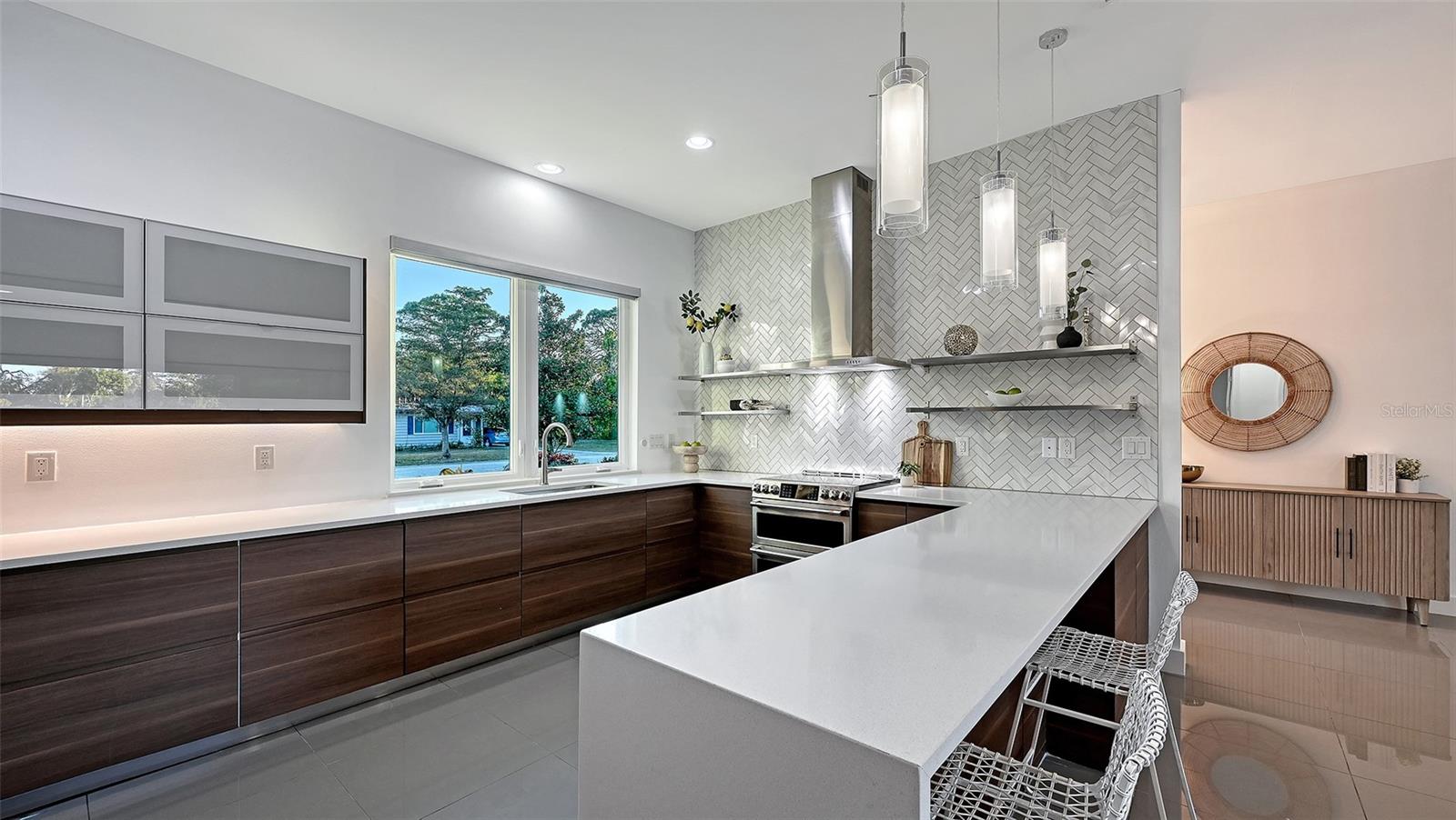 GREENWICH - Residential