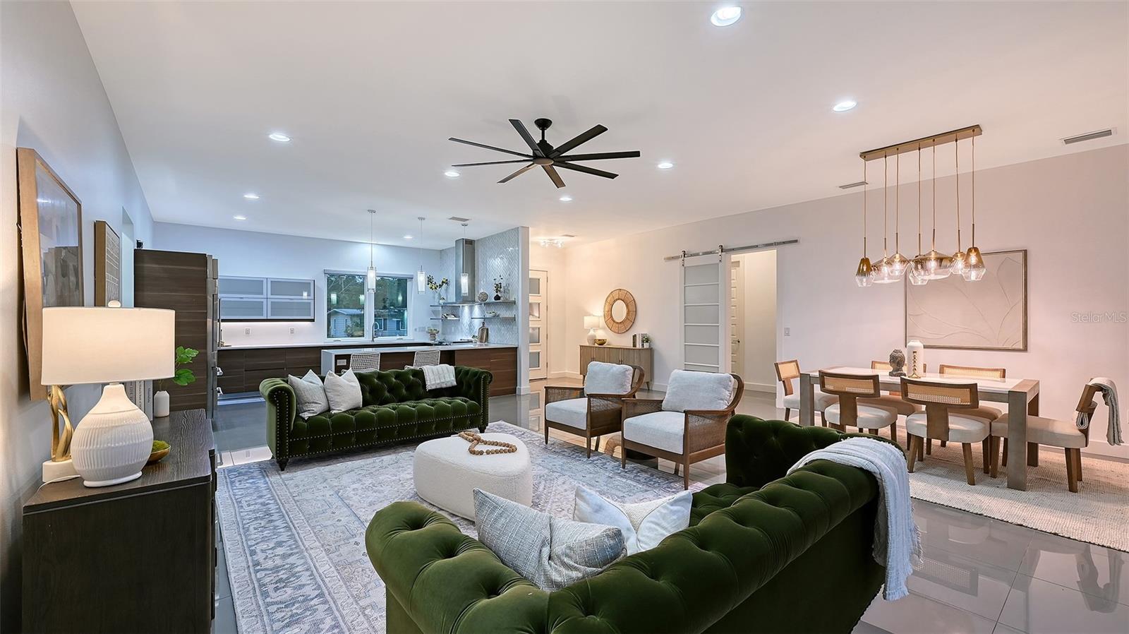 GREENWICH - Residential