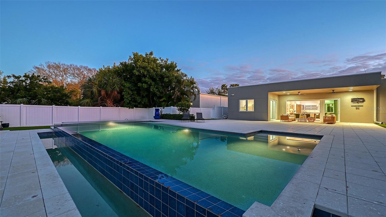 GREENWICH - Residential