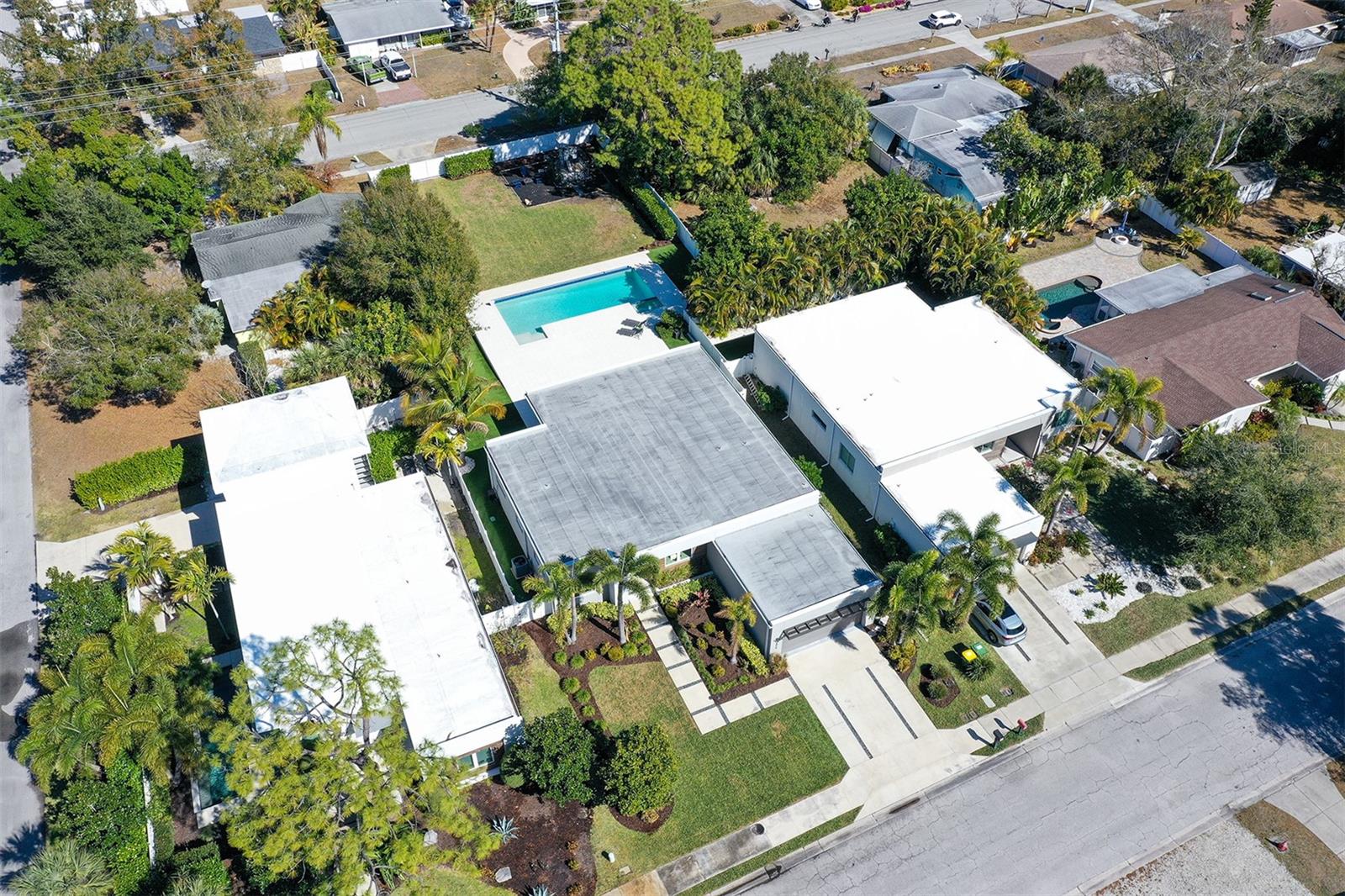 GREENWICH - Residential