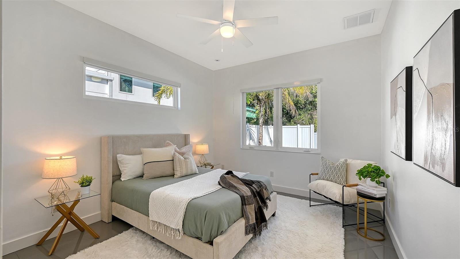 GREENWICH - Residential