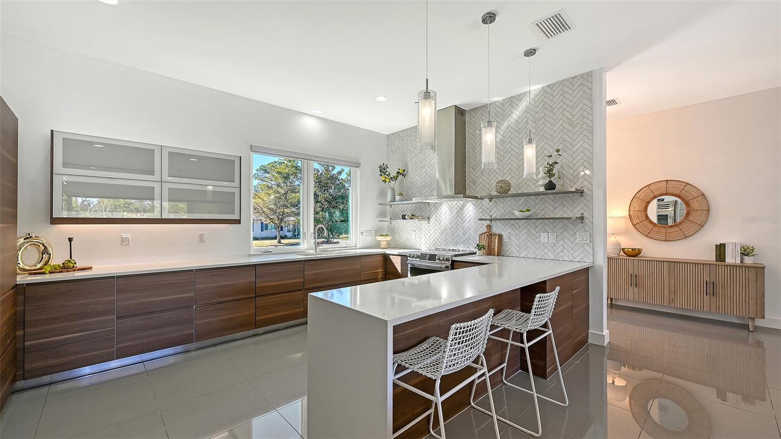 GREENWICH - Residential