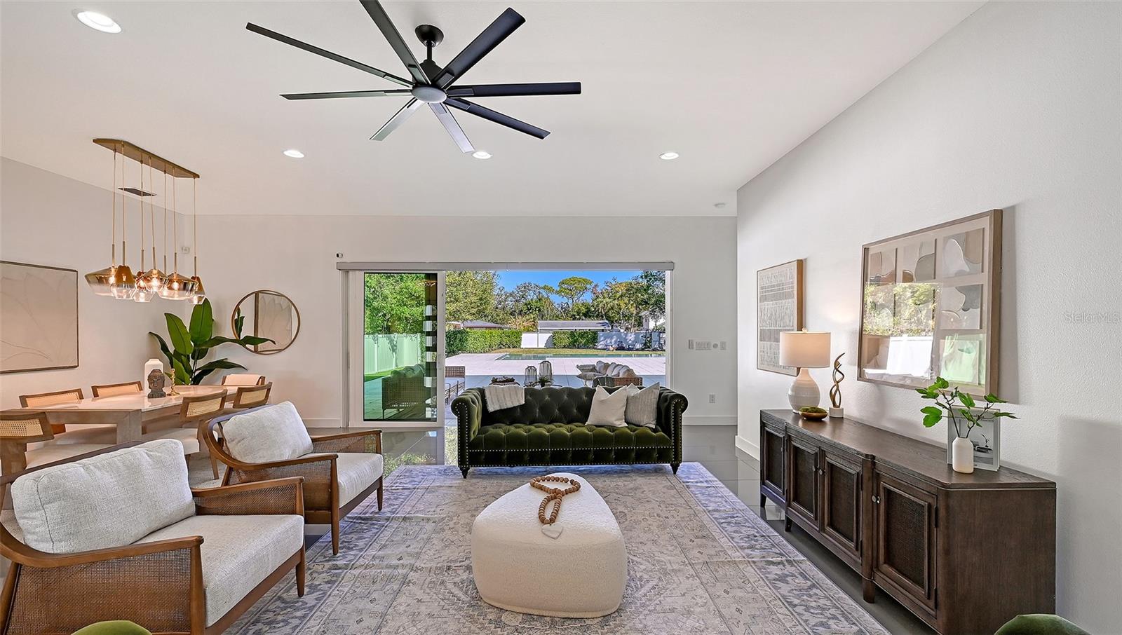 GREENWICH - Residential