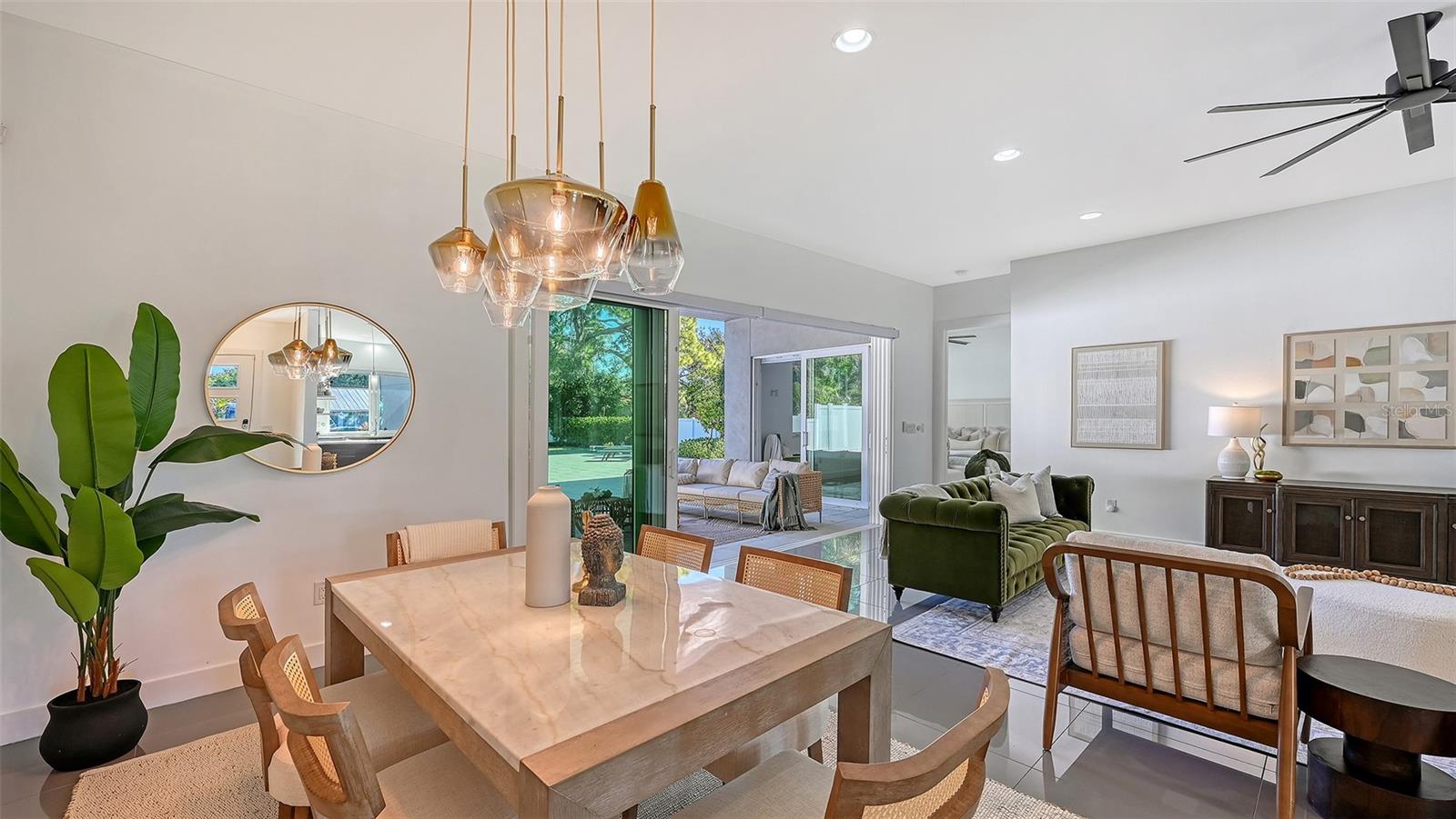 GREENWICH - Residential