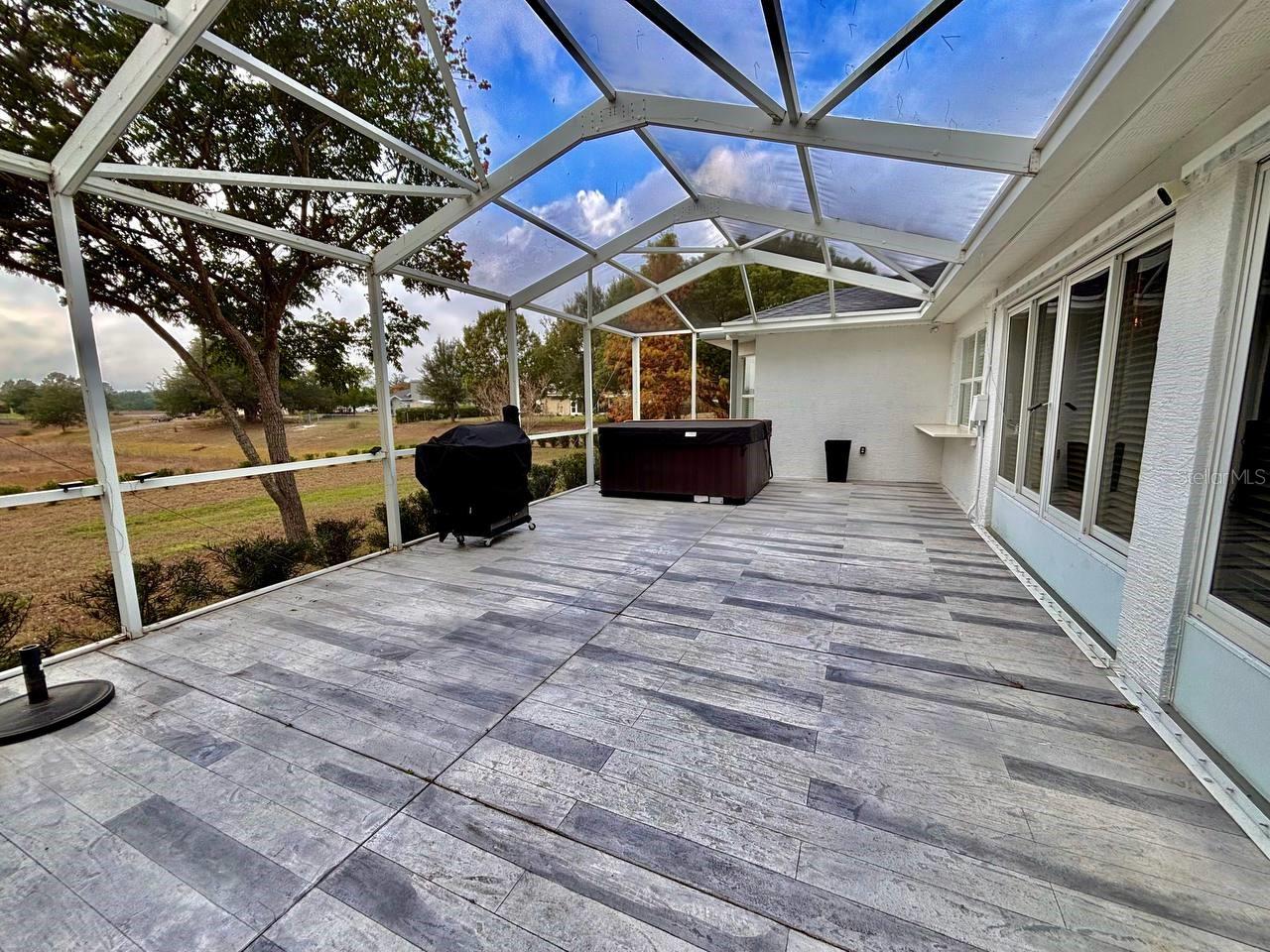 SPRING HILL - Residential Lease