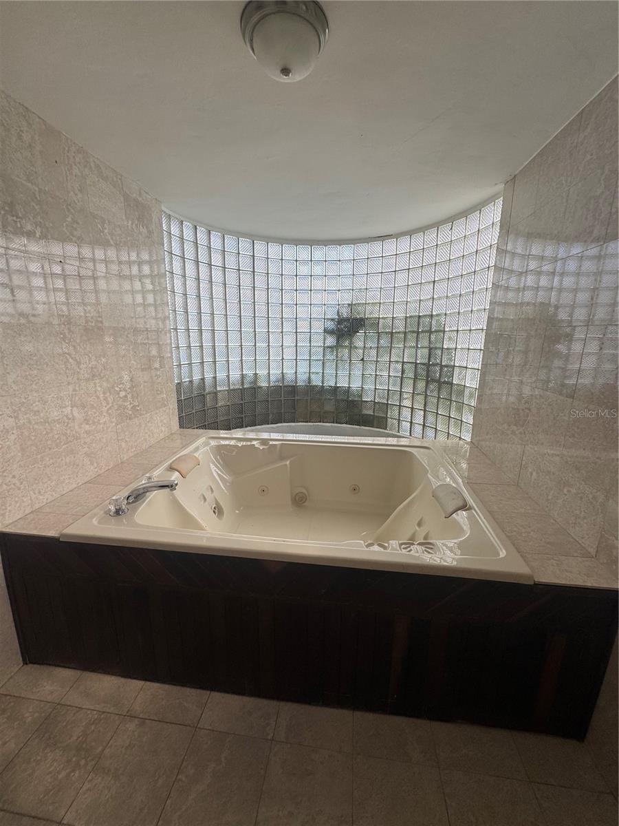 SAN. PEDRO ESTATETS - Residential