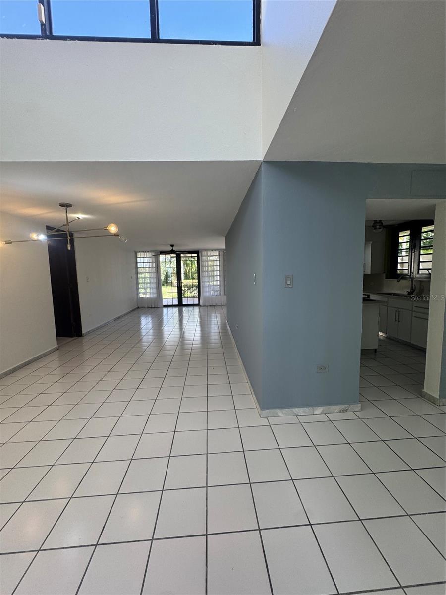 SAN. PEDRO ESTATETS - Residential