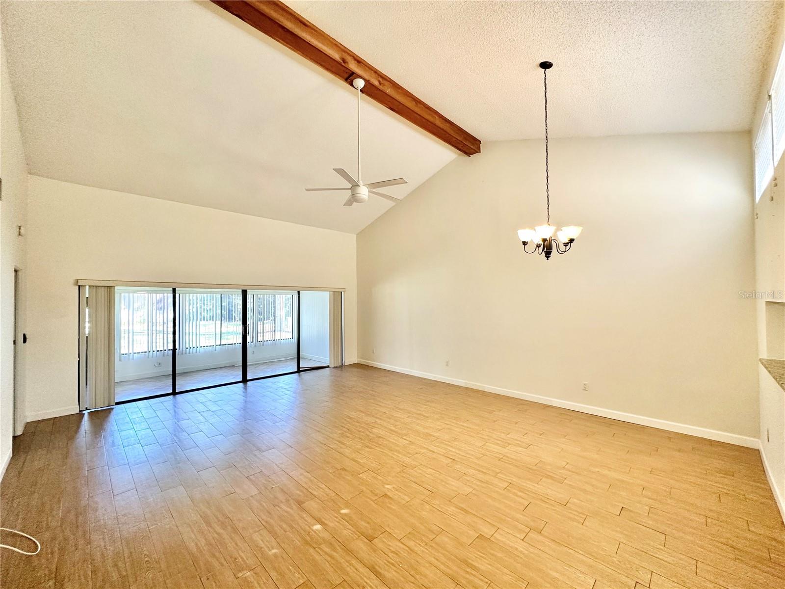 LAKE OF THE WOODS SEC 03 TWNHS - Residential