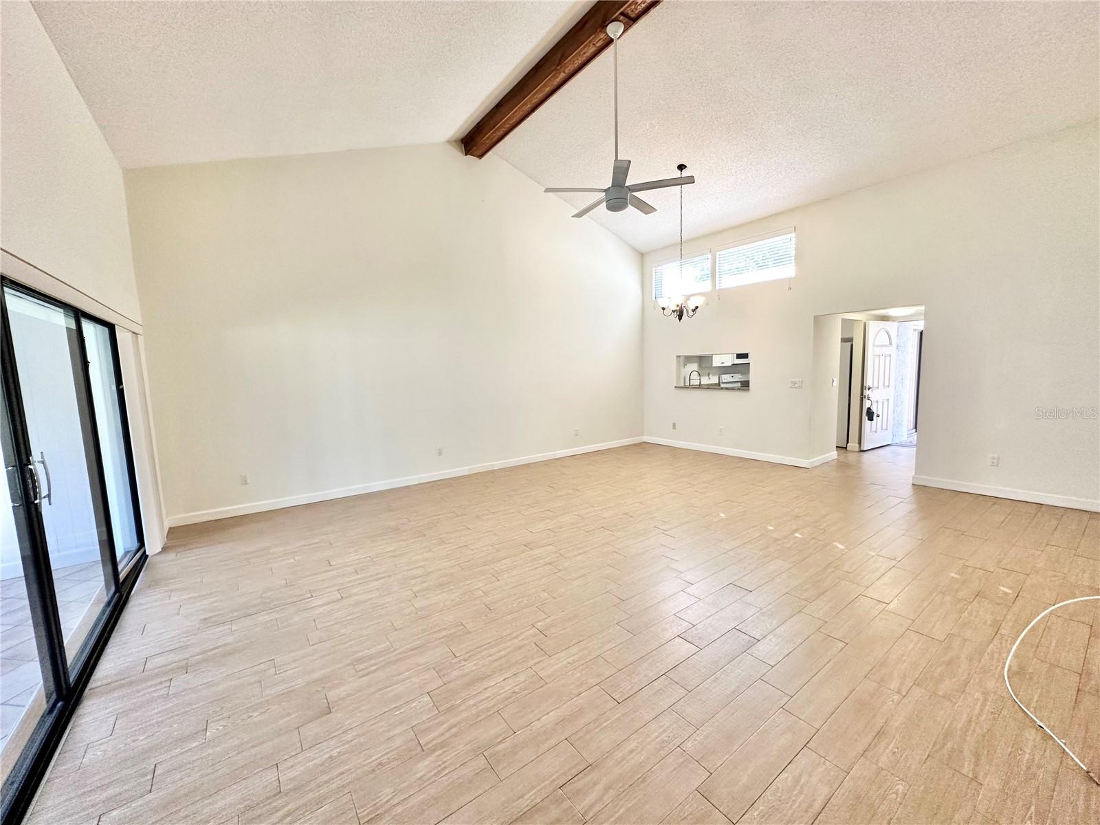 LAKE OF THE WOODS SEC 03 TWNHS - Residential