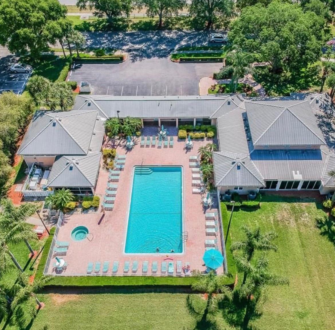 THE LINKS AT PINEBROOK - Residential Lease