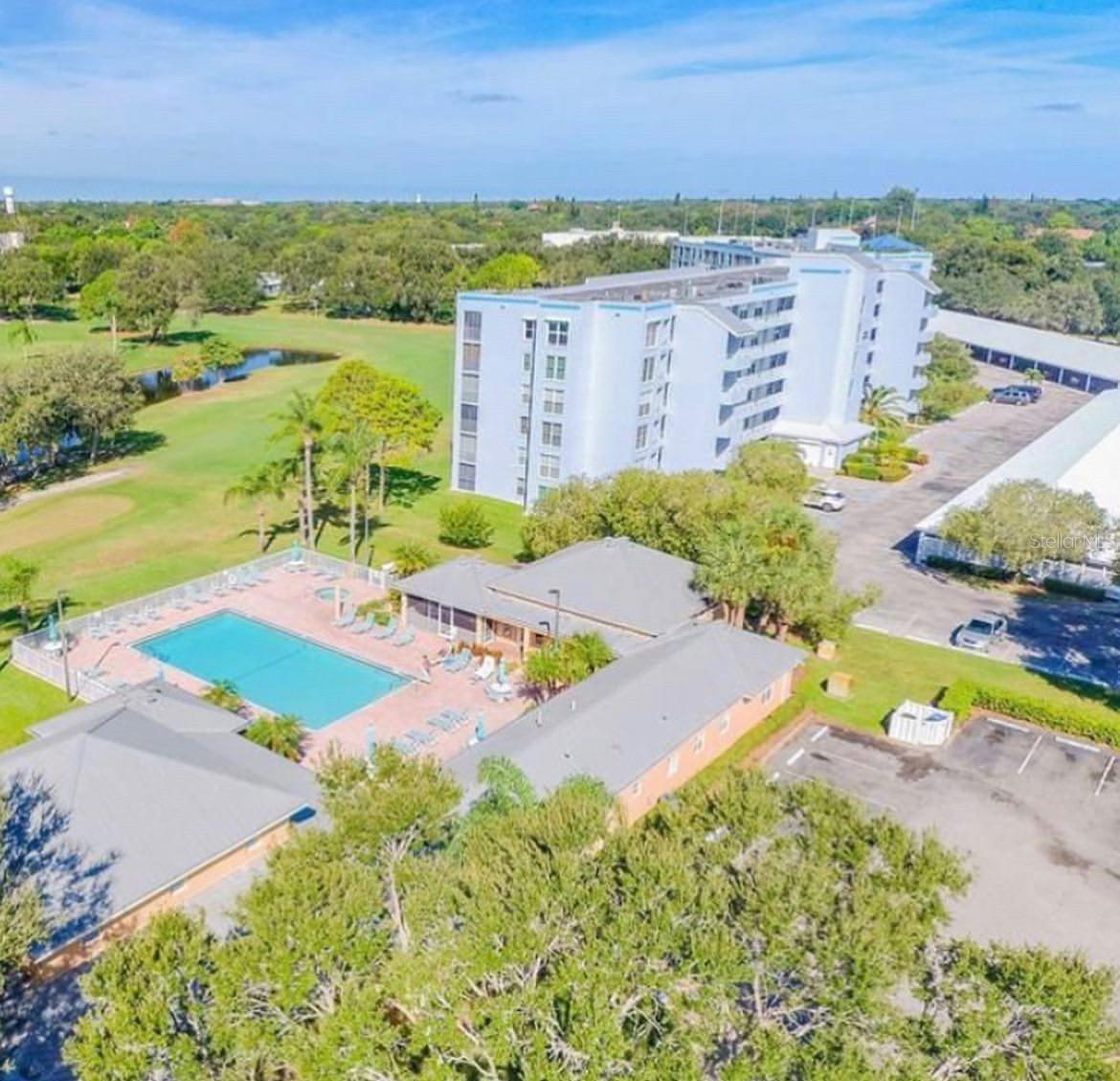 THE LINKS AT PINEBROOK - Residential Lease