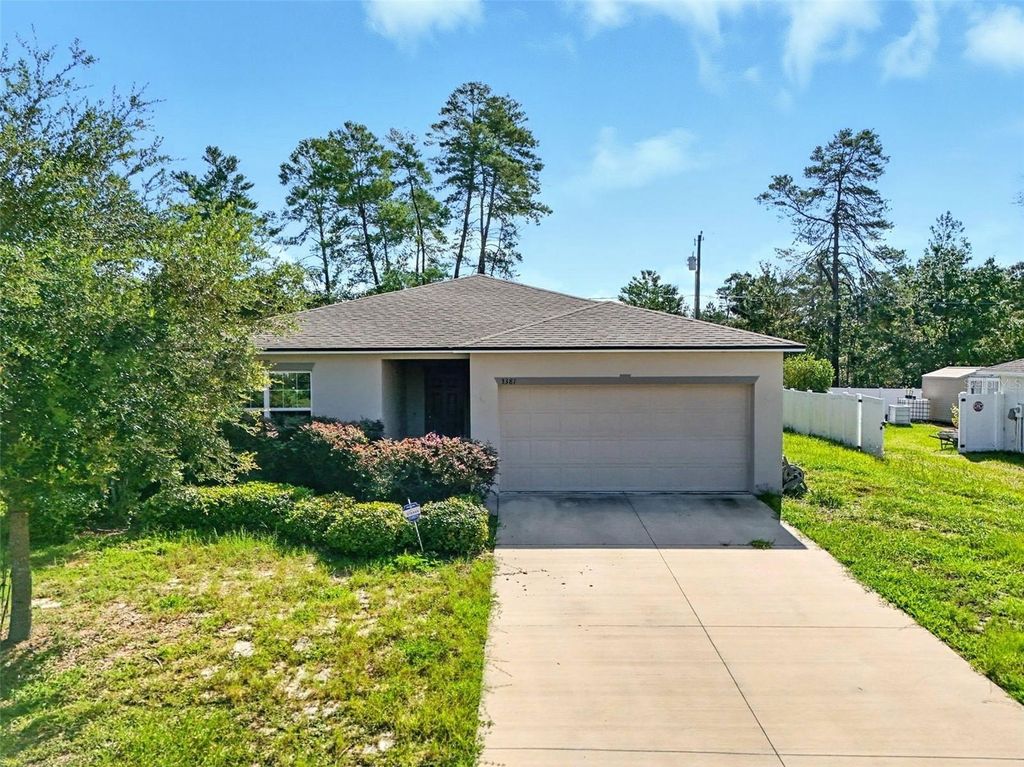 Photo of 3381 SW 129th Loop, Ocala, FL 34473 (MLS # O6315526)