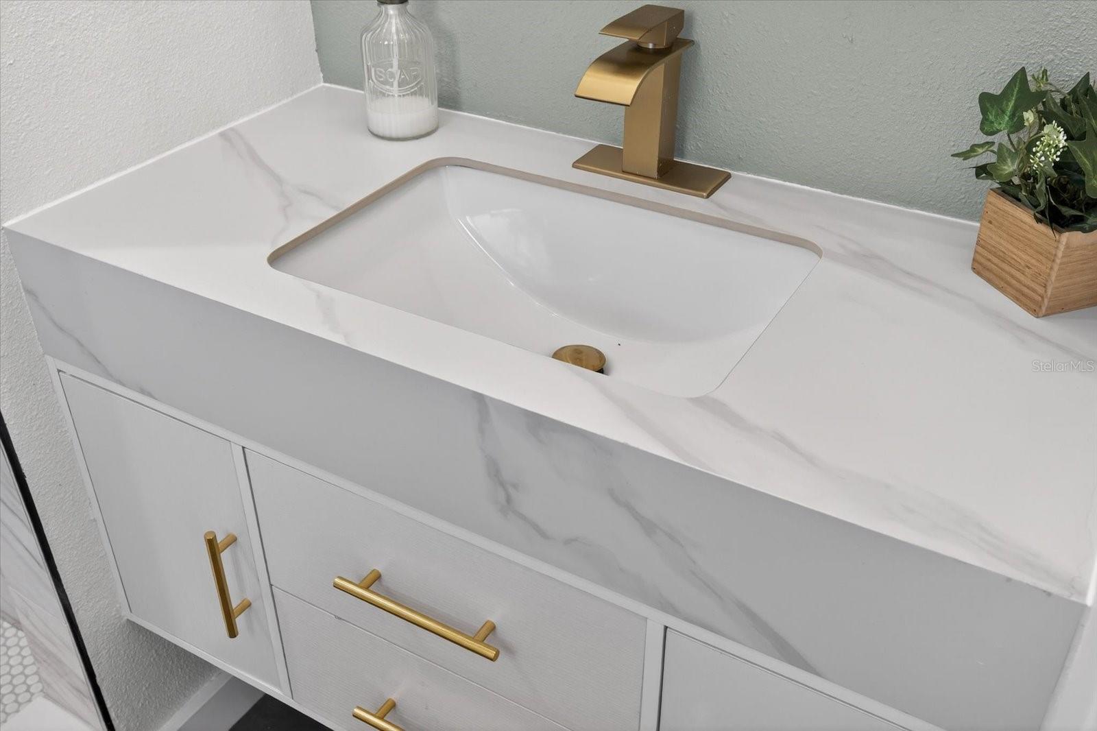 FLOR A MAR REP - Residential