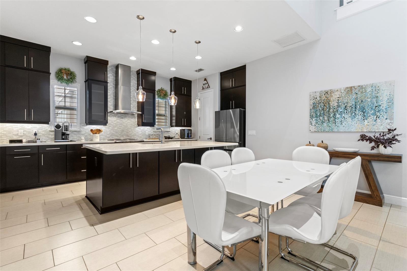 13612 LESSING AVENUE