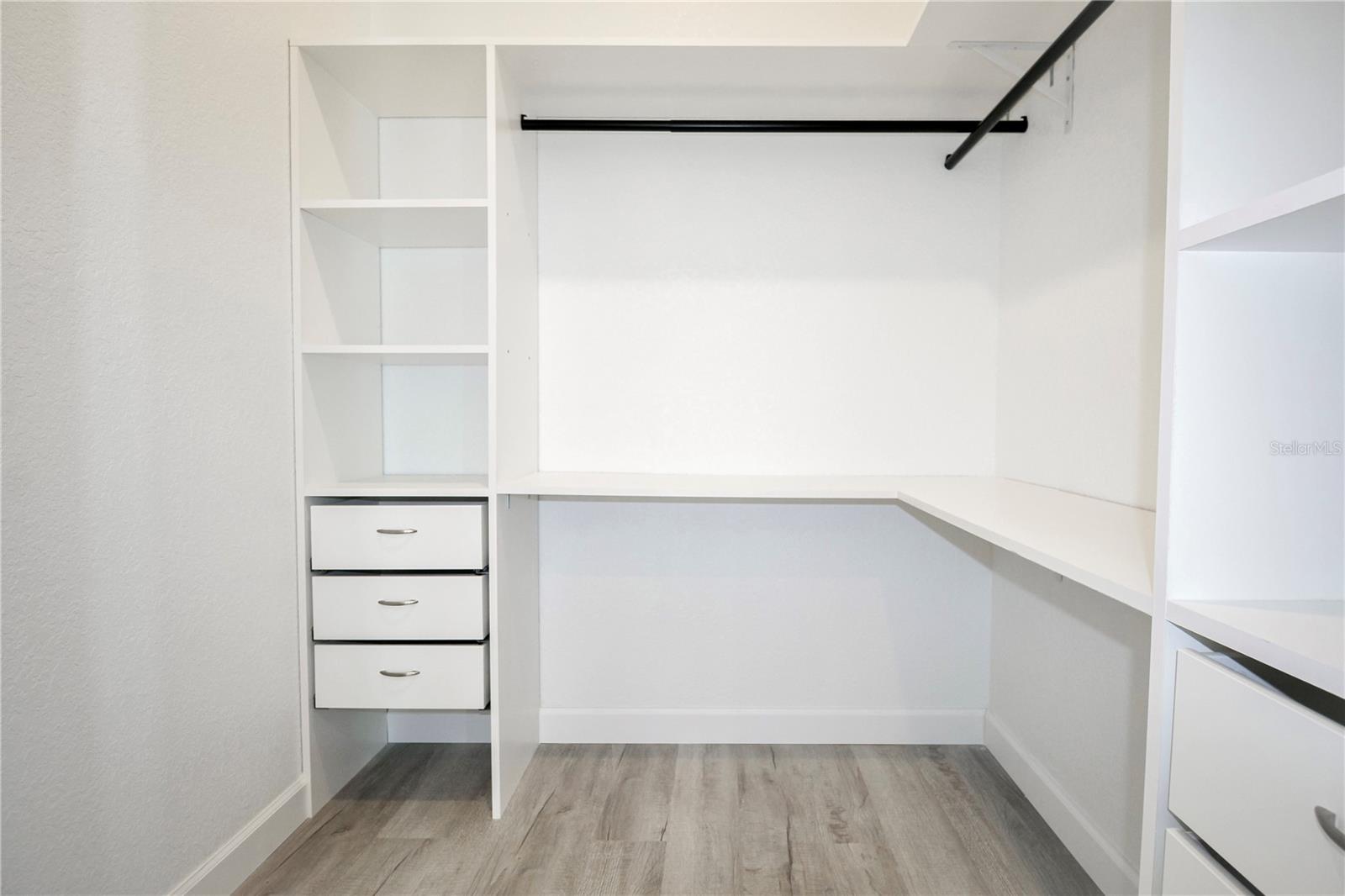 SUN N LAKE - Residential