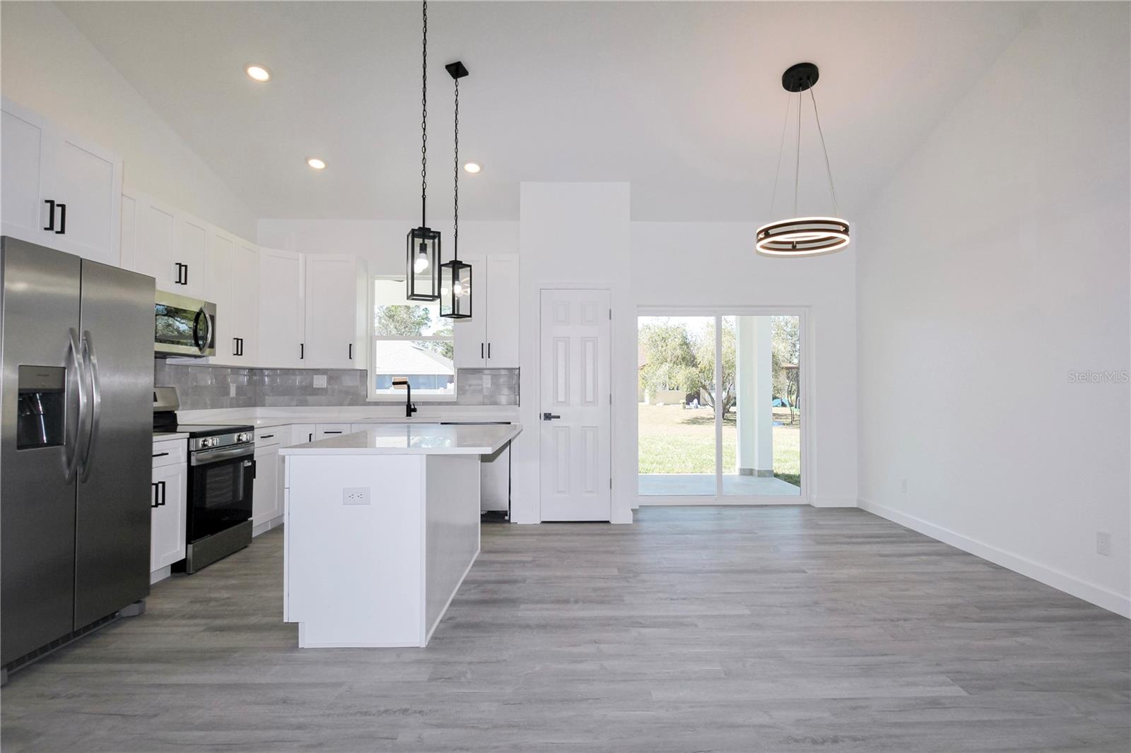 SUN N LAKE - Residential