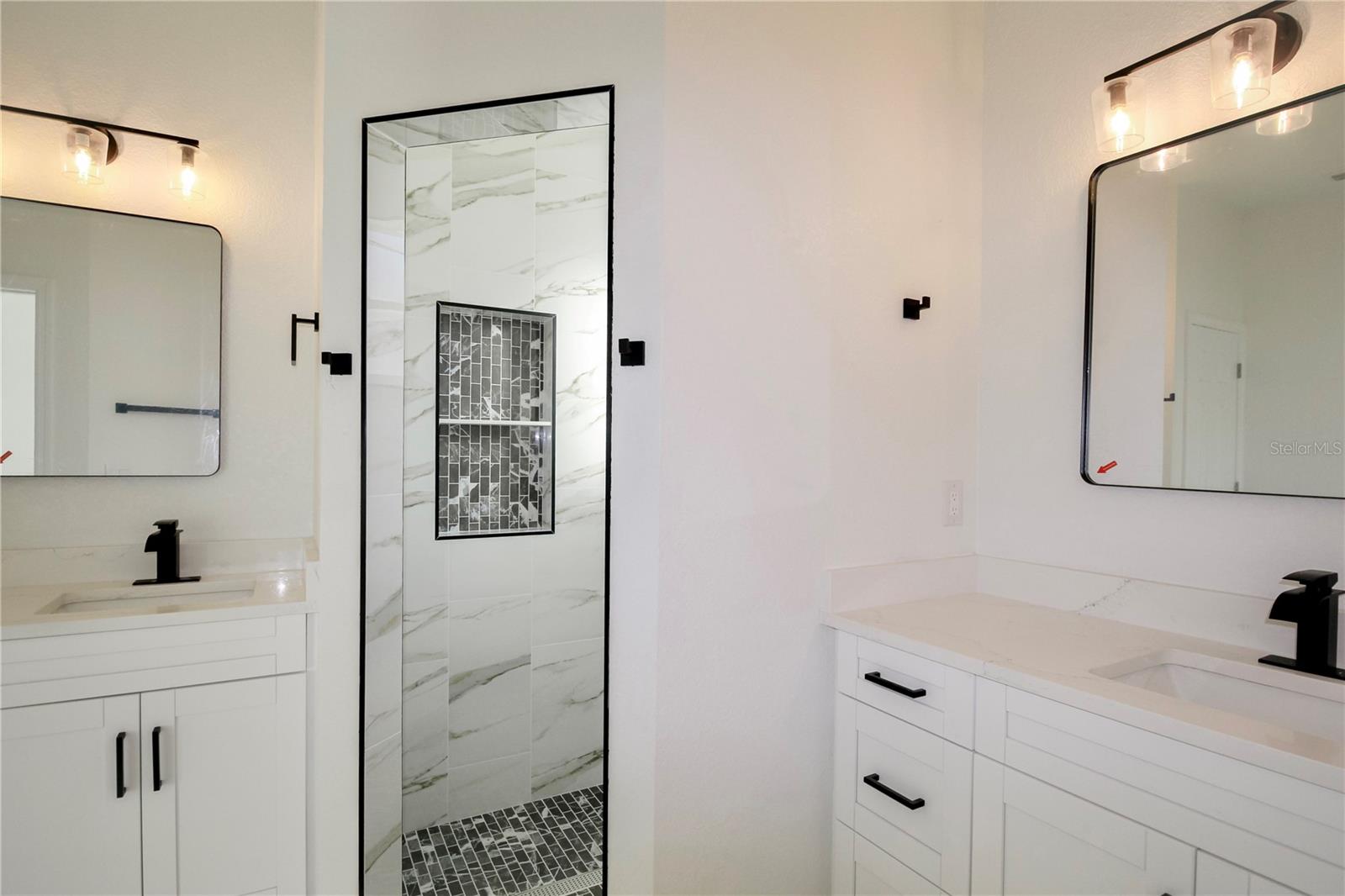 SUN N LAKE - Residential