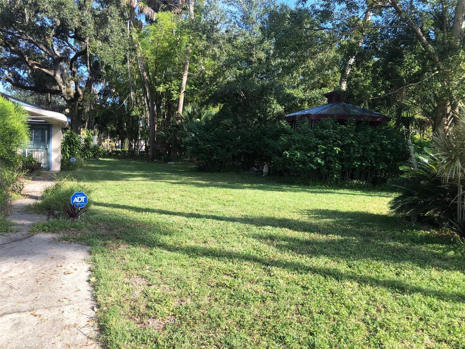 MAYFAIR - Residential