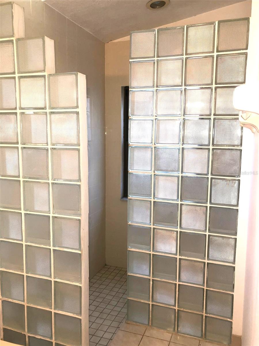 MAYFAIR - Residential