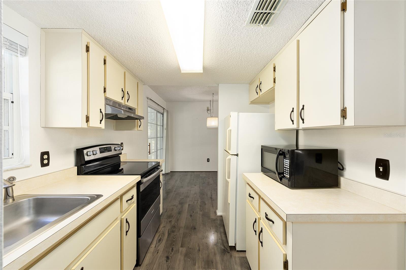 DERBY DOWNS - Residential