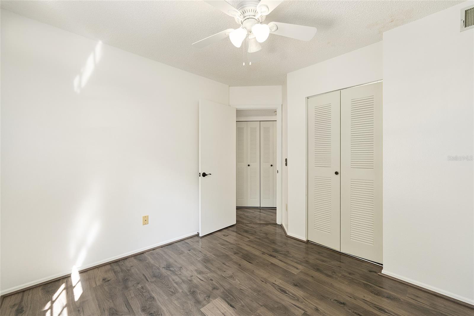 DERBY DOWNS - Residential