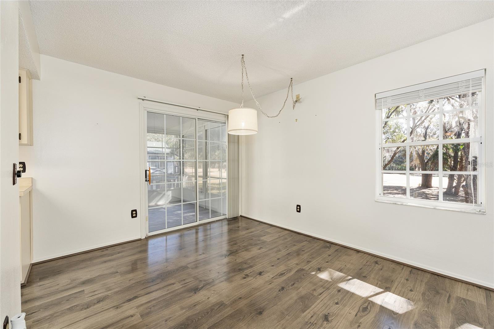 DERBY DOWNS - Residential