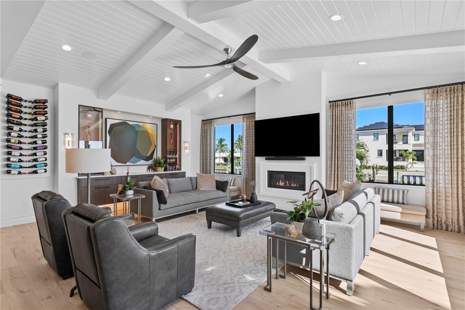 VENETIAN ISLES - Residential