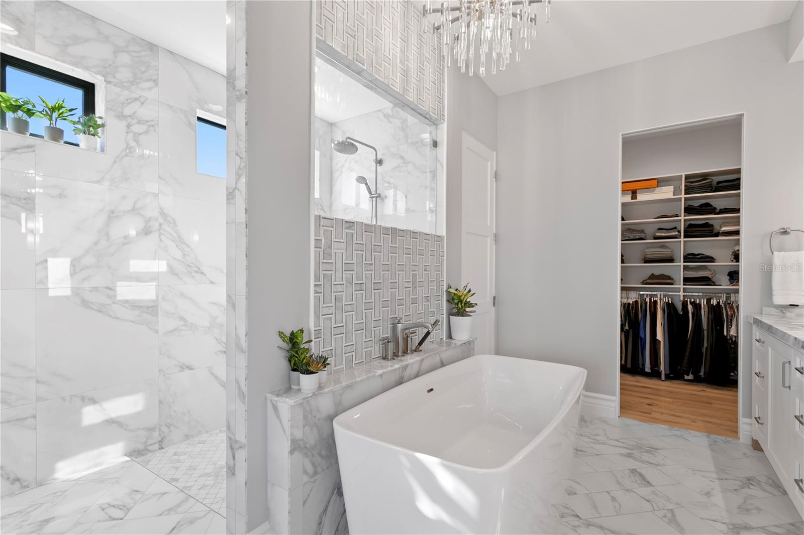 VENETIAN ISLES - Residential