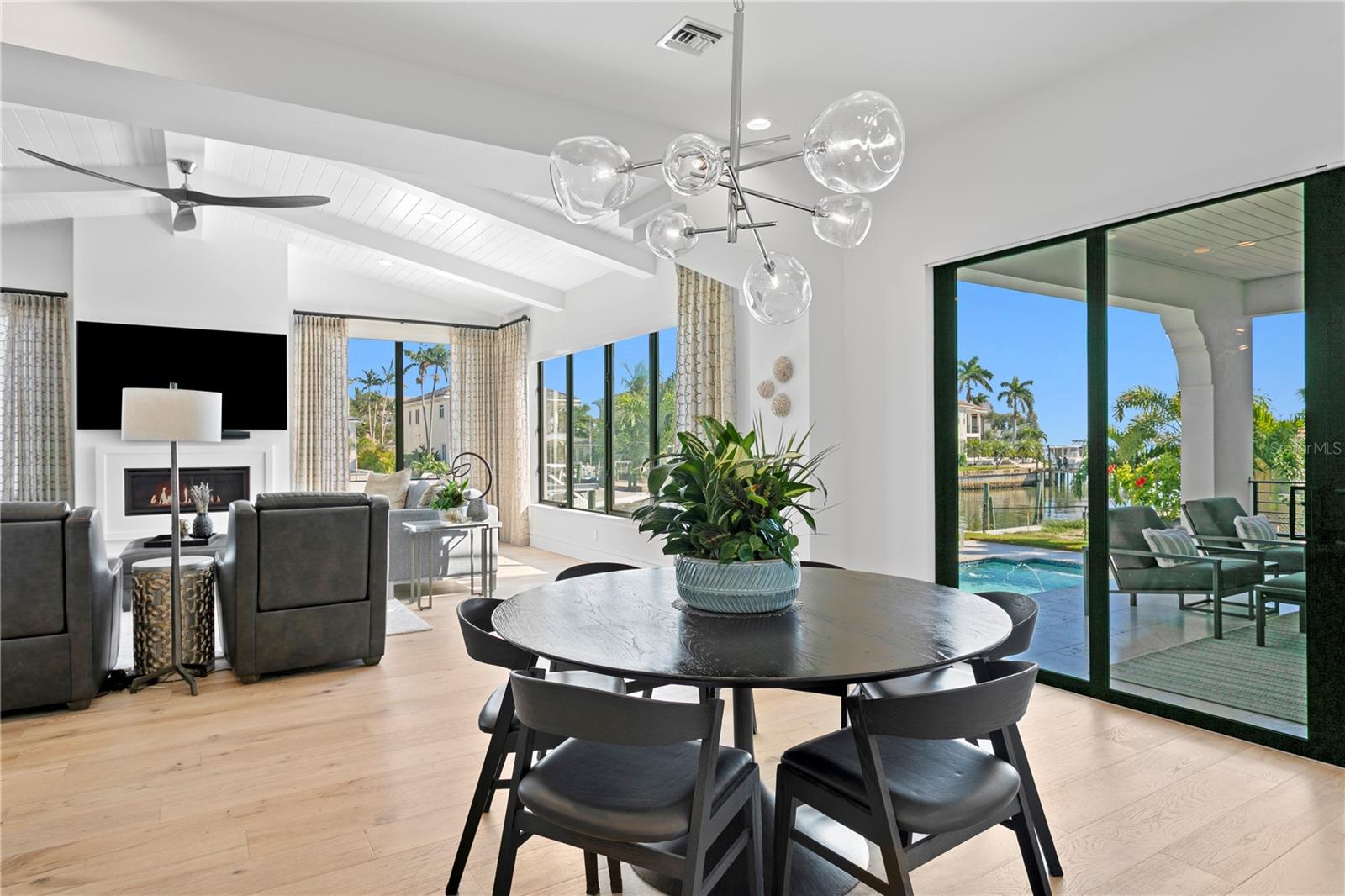 VENETIAN ISLES - Residential