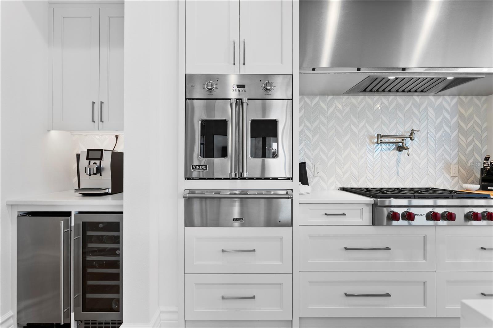 VENETIAN ISLES - Residential