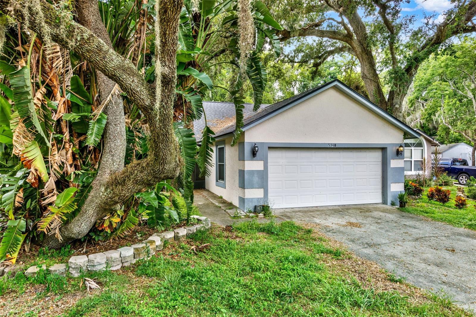 Welcome to this spacious 3-bedroom, 2-bathroom home with a 2 car garage. The well-designed layout ensures ample room for relaxation, entertaining, and everything in between. Nestled in a quite neighborhood, this charming home provides a peaceful escape from the hustle and bustle, while still being just moments away from Orlando's renowned attractions and amenities.
Pet Policy --One Dog of 35lb or less (full grown size) - NO AGGRESSIVE BREEDS! Pet insurance is required as well as current vet records. A non-refundable pet fee and additional rent is required for an approve pet.
Failure to report any animal intended for residency will invalidate your application and immediately terminate your lease if you are selected.
YOU MUST TOUR THE PROPERTY PRIOR TO SUBMITTING AN APPLICATION. Application Process: You will be required to submit the following when you fill out your application: Driver's License/State ID, Income Verification, and pictures, if any, of your pet.
This must be done when you apply in order to proceed with your application. APPLICATION FEES ARE NON-REFUNDABLE AND APPLY TO EVERYONE 18+ YEARS OR OLDER.
We check: Credit (rental collections and utility collections are red flags) Rental history Employment Background (extent determined by HOA requirements) Gross income must meet or exceed 3 times the monthly rent to qualify for the property you are interested in. Example-Applicant must be able to prove $3000 gross income (verifiable) in order to qualify for home that rents for $1000 a month. What is provable income? A copy of your last pay stub or a letter from your employer will help in determining your income. Sometimes copies of your bank statement or your tax return, W2 forms or 1099 forms are necessary as well. Types of income include, Child Support, Spousal Support, SSI, Retirement and/or Disability, Wages, Parental Support and Student Financial Aid.
ALL APPLICATIONS ARE SUBJECT TO OWNER APPROVAL!