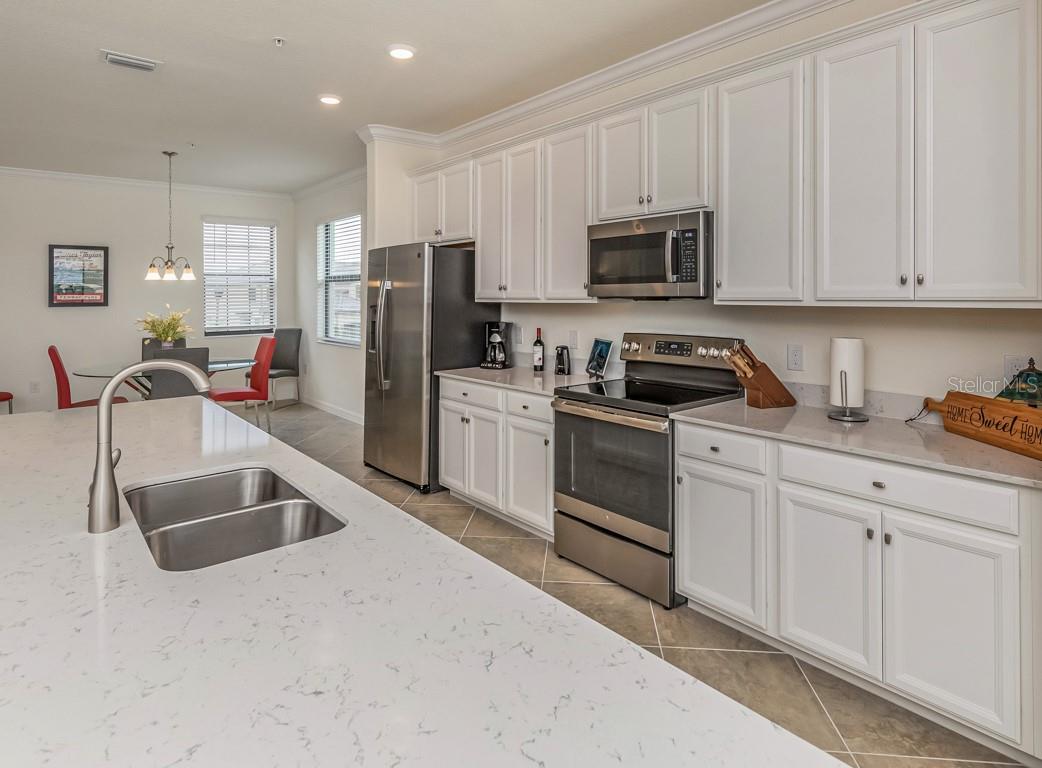 GRAN PARADISO - Residential Lease