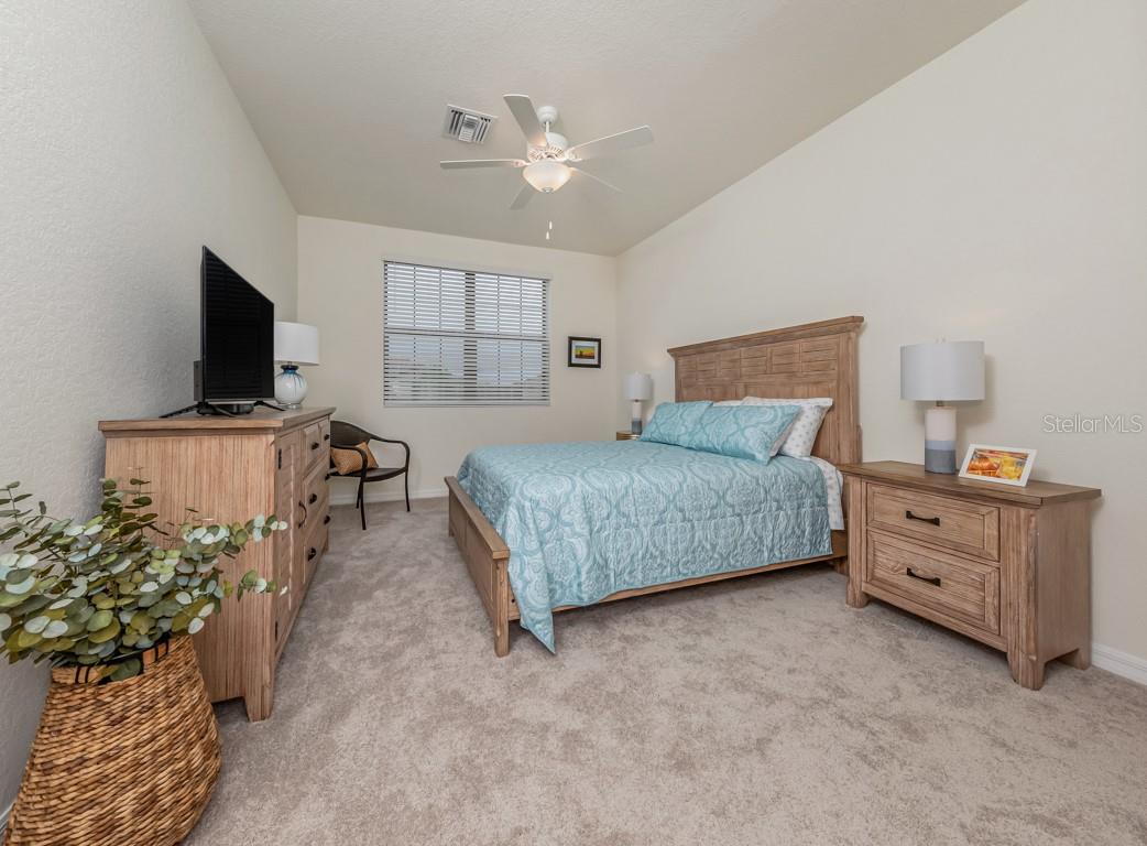 GRAN PARADISO - Residential Lease