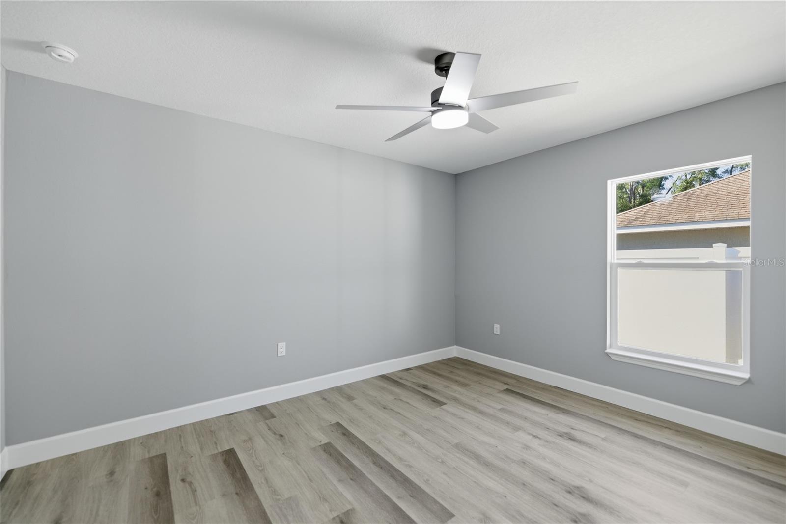 SUNNY SKIES - Residential