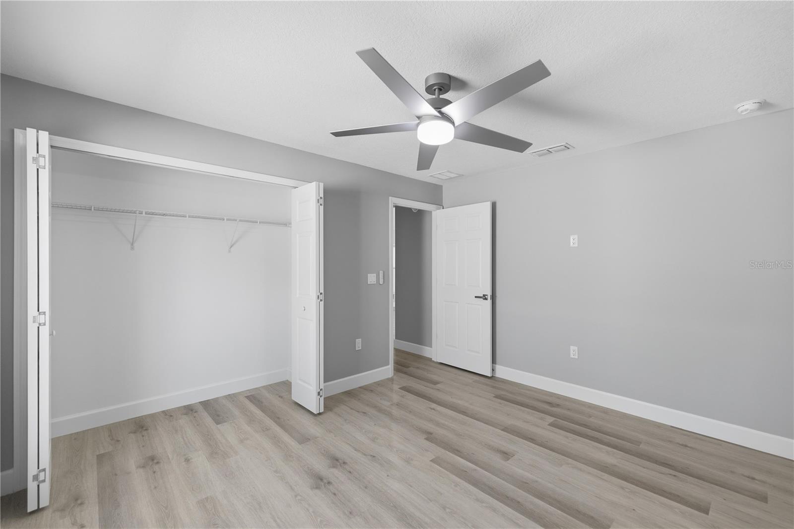 SUNNY SKIES - Residential