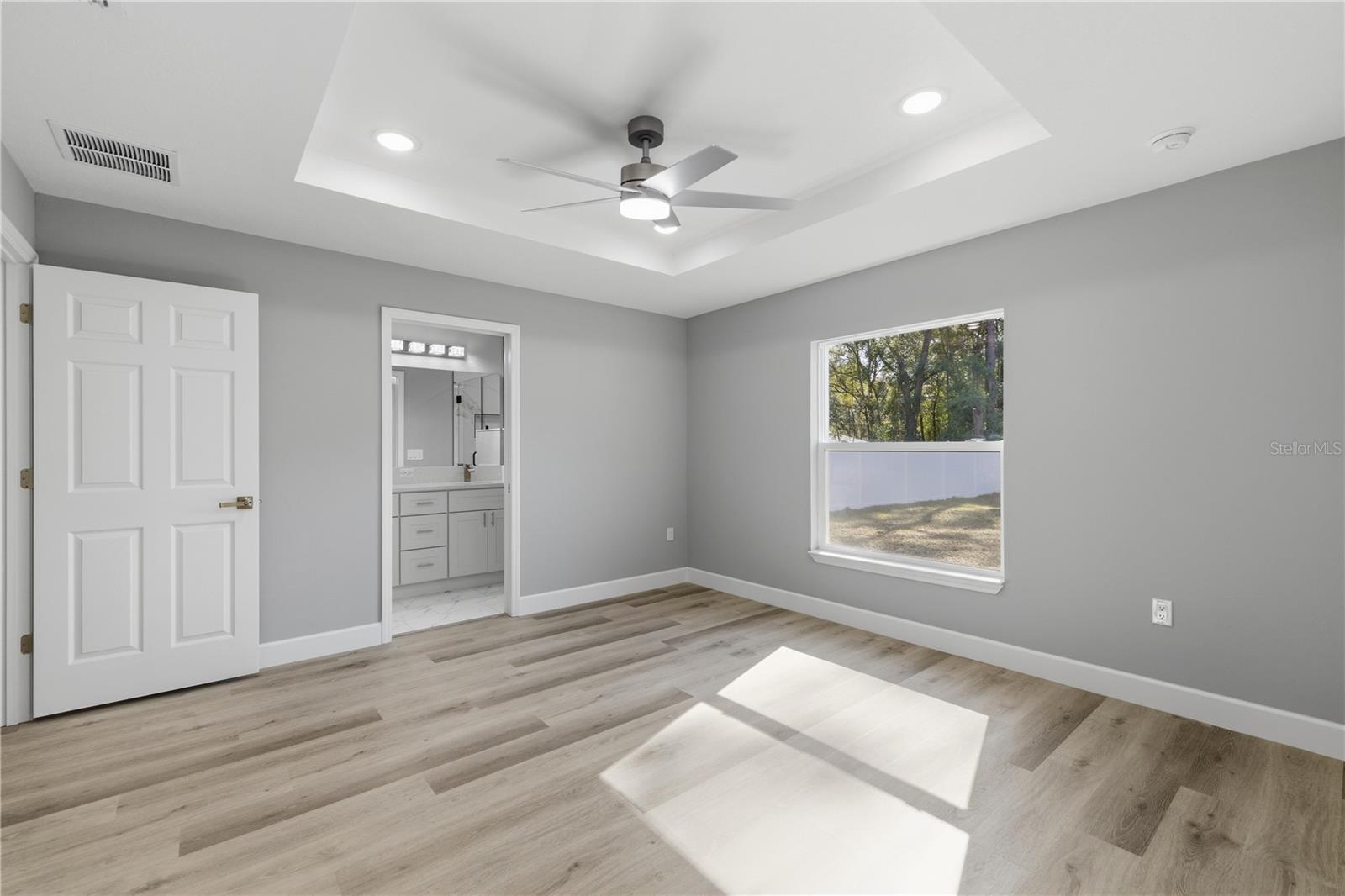 SUNNY SKIES - Residential