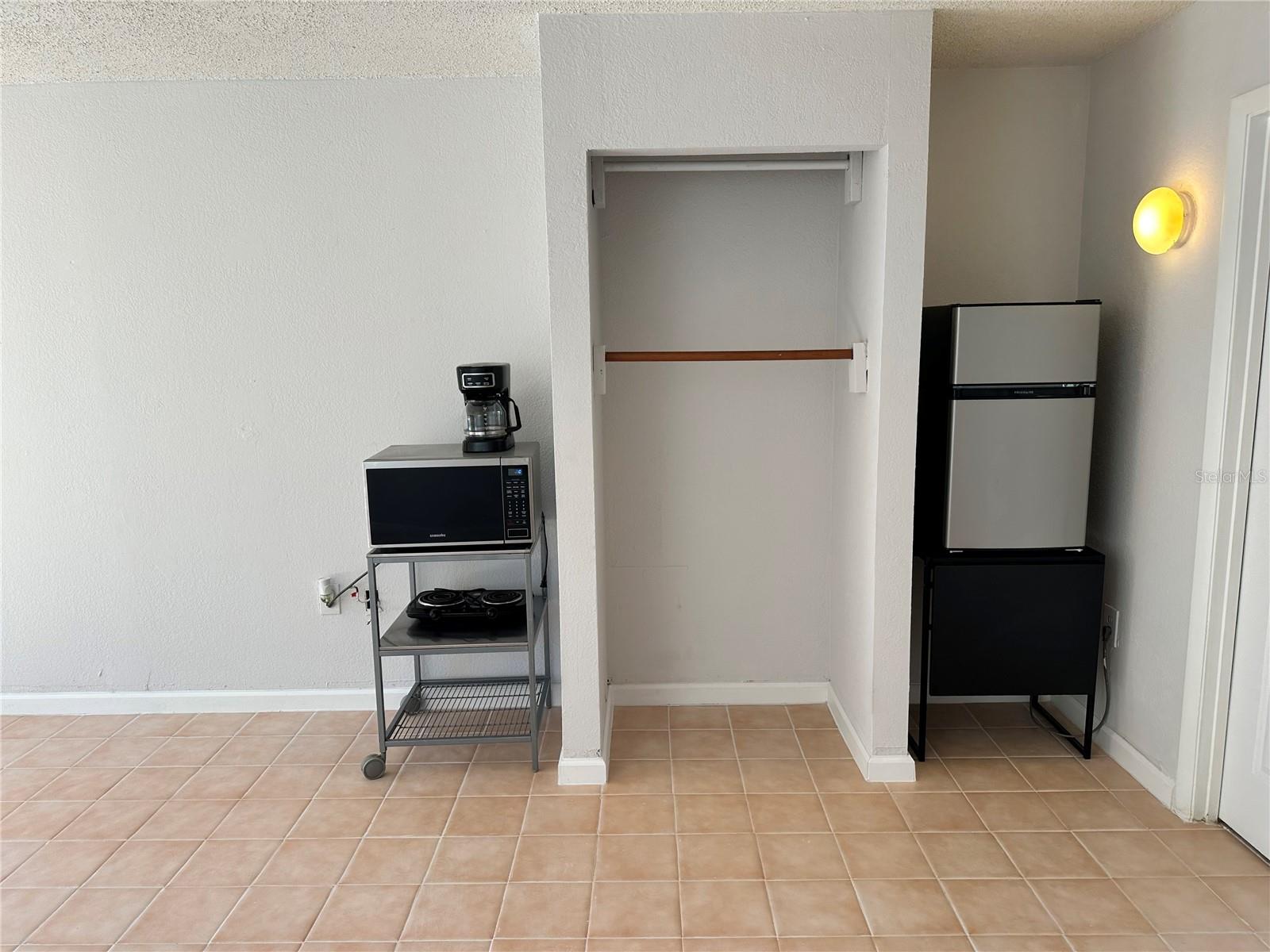 ALLIANCE CONDO - Residential Lease