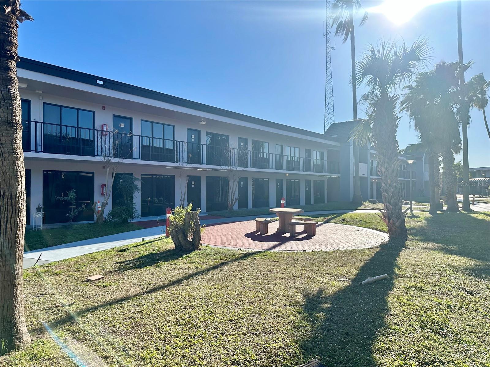 ALLIANCE CONDO - Residential Lease