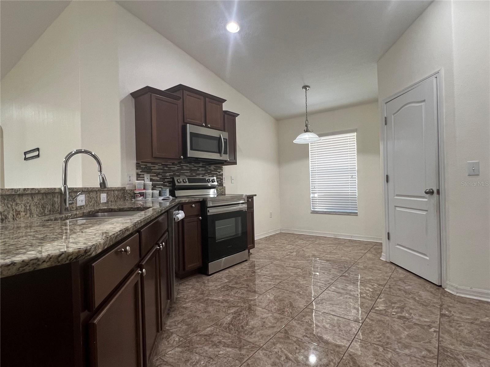 WILSON MANOR - Residential Lease