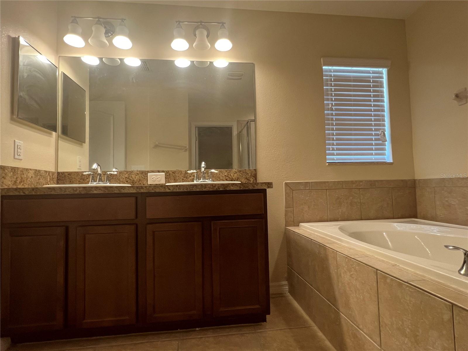 WILSON MANOR - Residential Lease