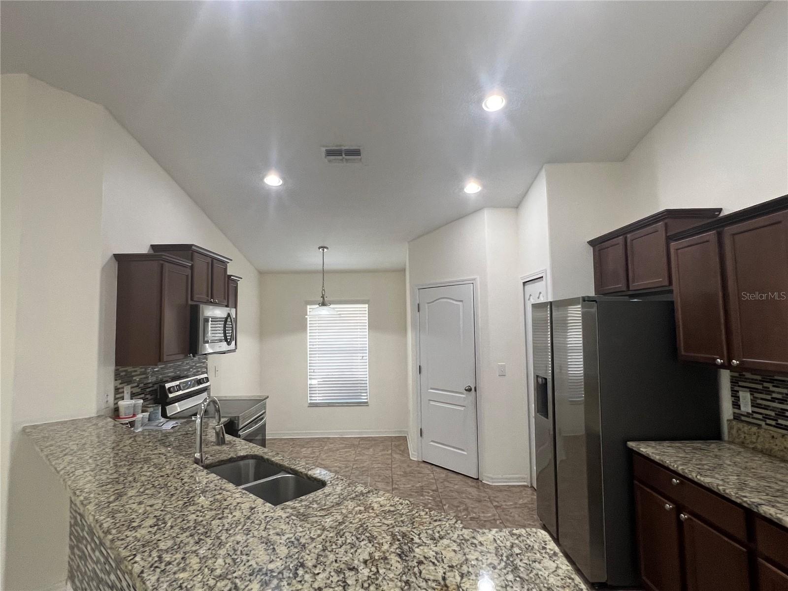 WILSON MANOR - Residential Lease