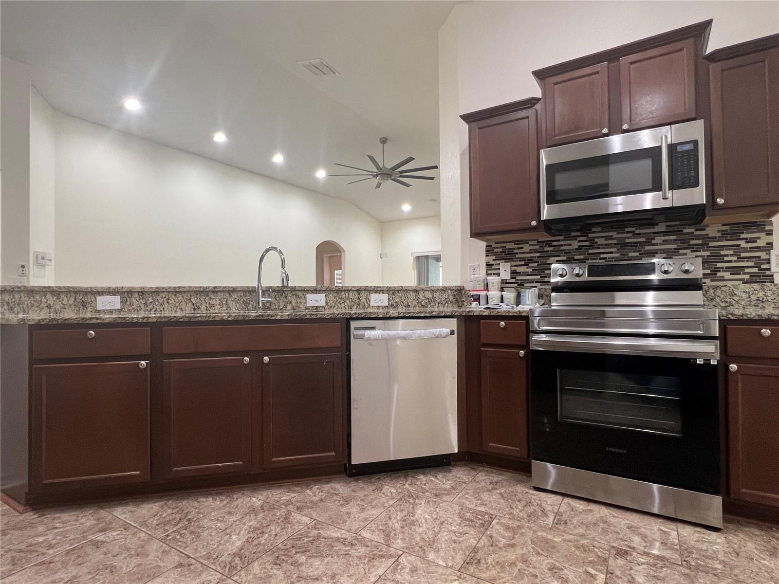 WILSON MANOR - Residential Lease
