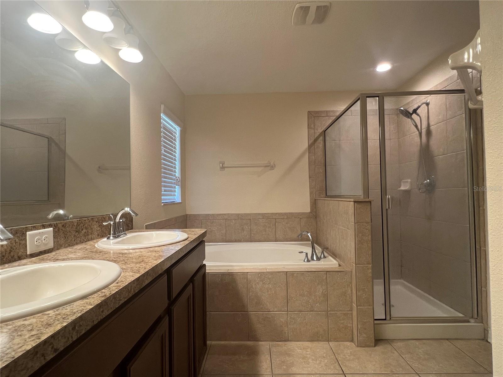 WILSON MANOR - Residential Lease