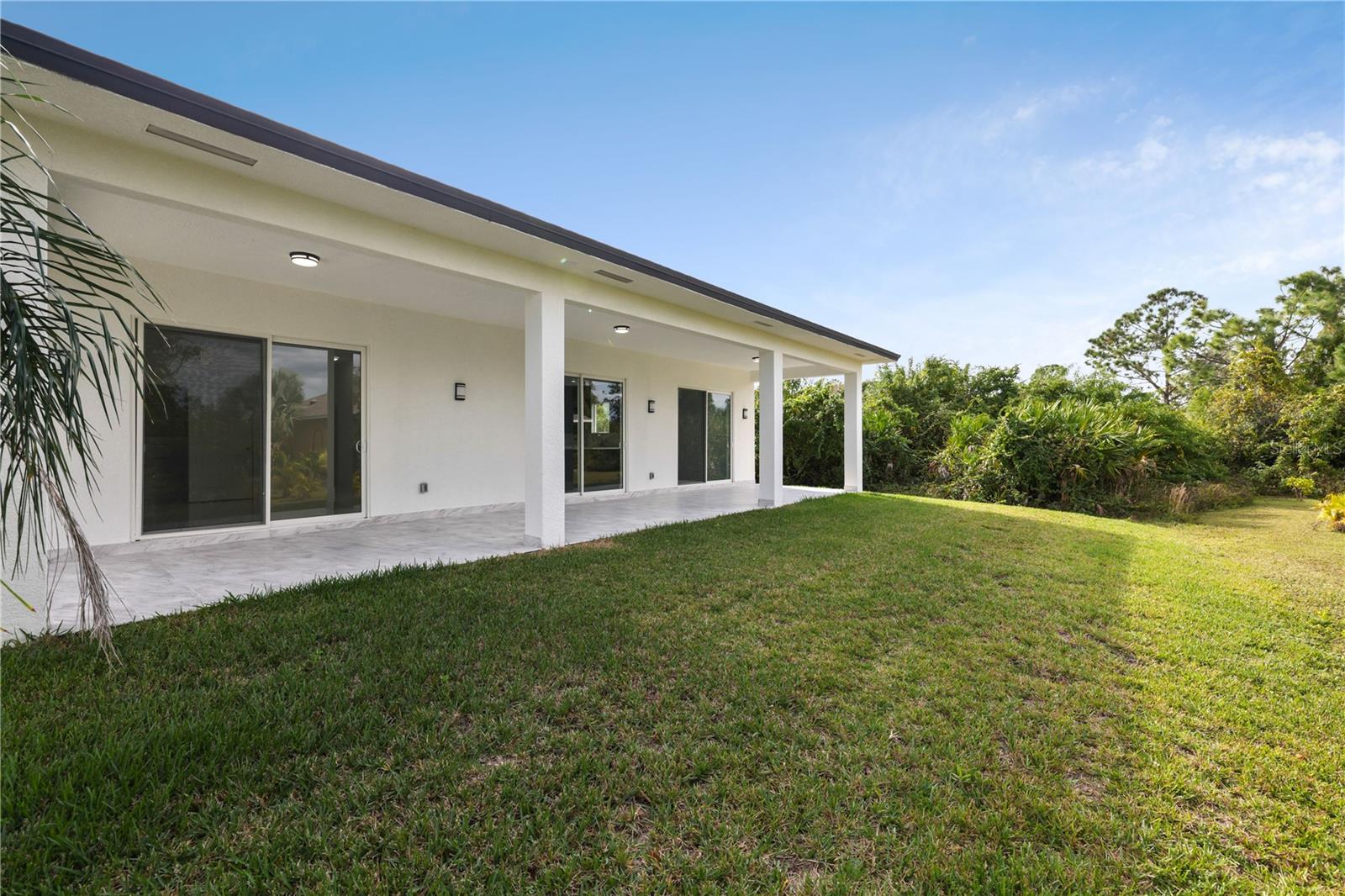 ROTONDA LAKES - Residential