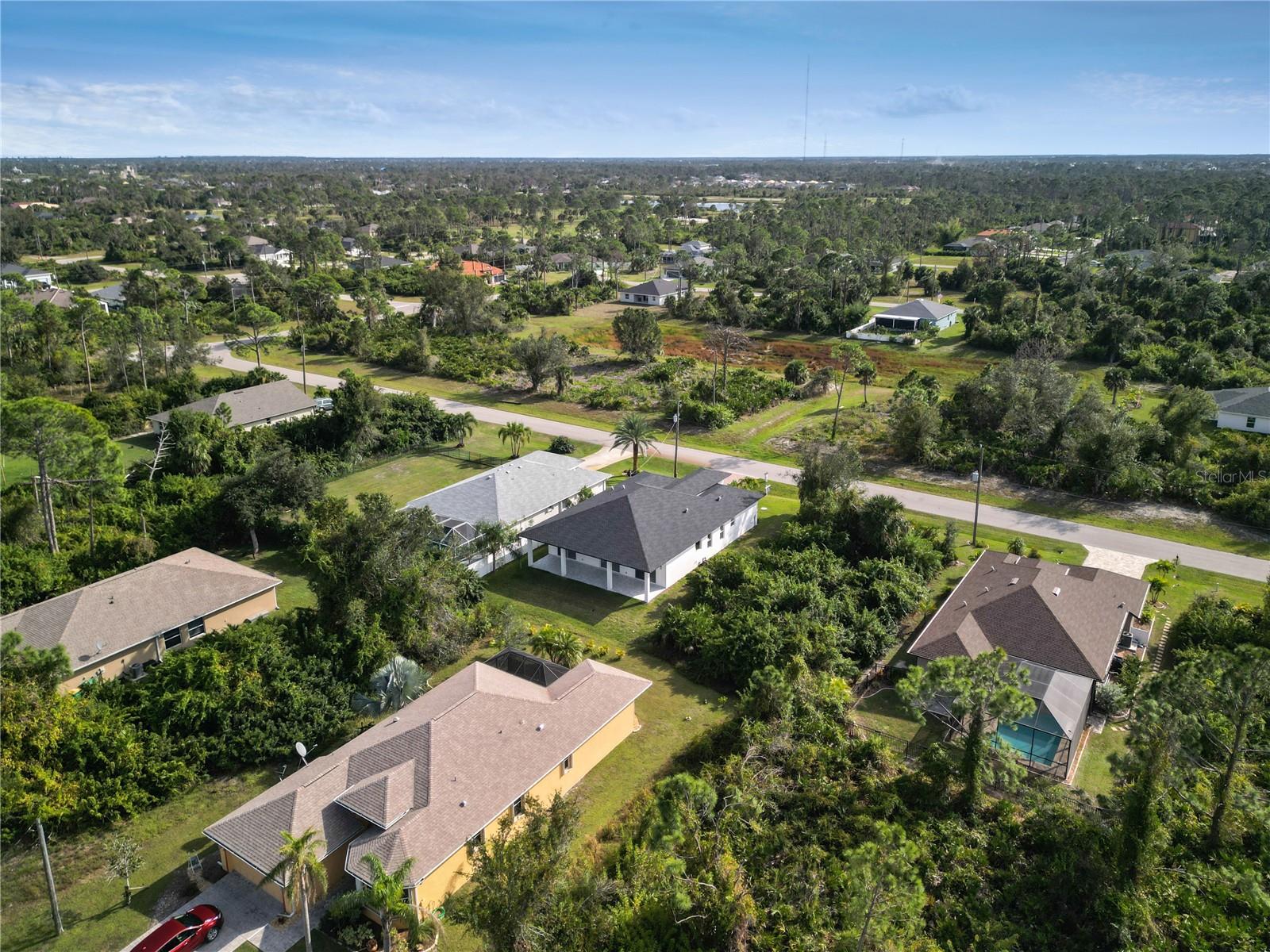 ROTONDA LAKES - Residential